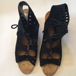 DV by Dolce Vita Cut Out Lace Sandals Size 9, Black, Cork, Wedge